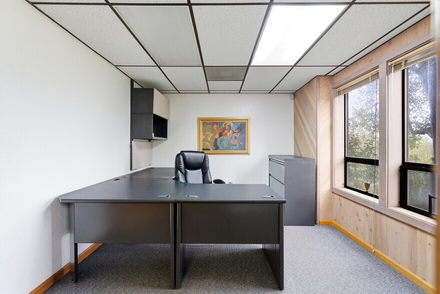 More Photos Of 5000 Bechelli Ln, Redding Office For Sale