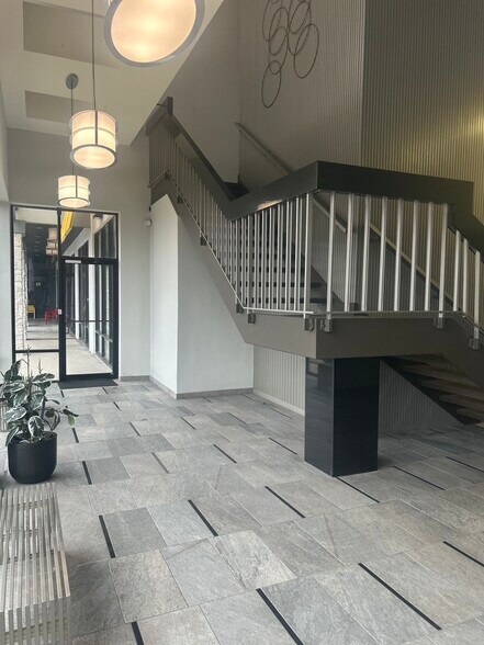 More Photos Of 5702 S Staples, Corpus Christi Unknown For Lease