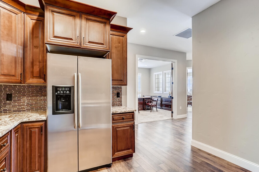 More Photos Of 15530 E Broncos Pky, Centennial Office For Lease