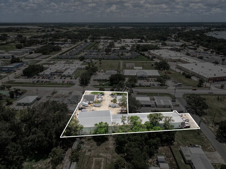 More Photos Of 2914 Kenilworth Blvd, Sebring Industrial For Sale