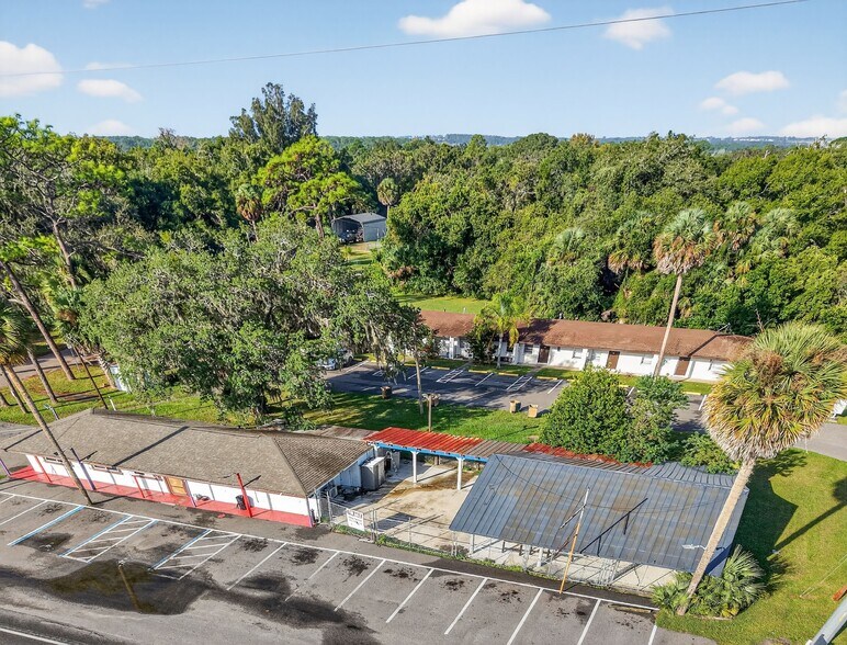 More Photos Of 37415 Highway 19, Umatilla General Retail For Sale