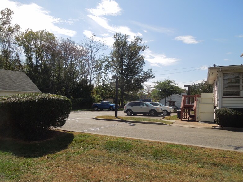More Photos Of 142 Oak Tree Ave, South Plainfield Office For Lease