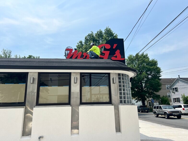 More Photos Of 455 E 18th St, Paterson Restaurant For Sale