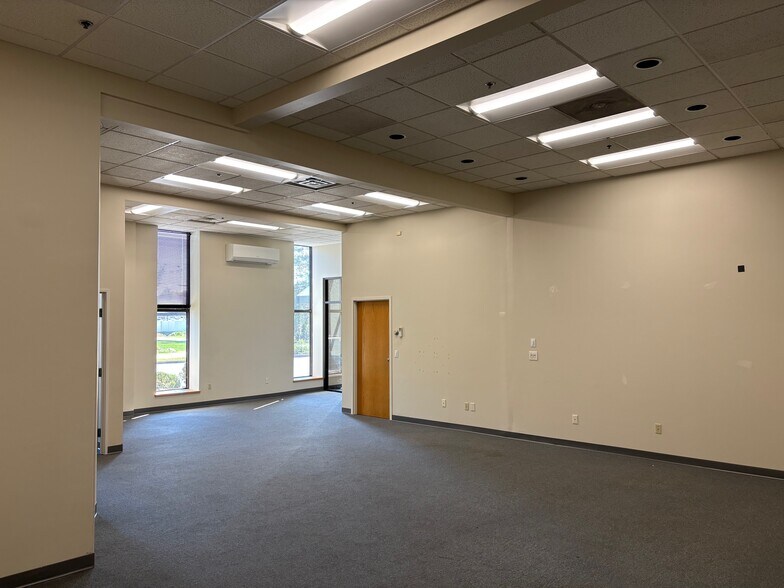 More Photos Of 88A Elm St, Hopkinton Office For Lease