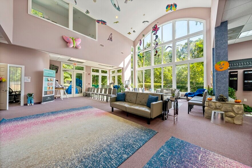More Photos Of 1201 Georgian Park, Peachtree City Medical For Sale