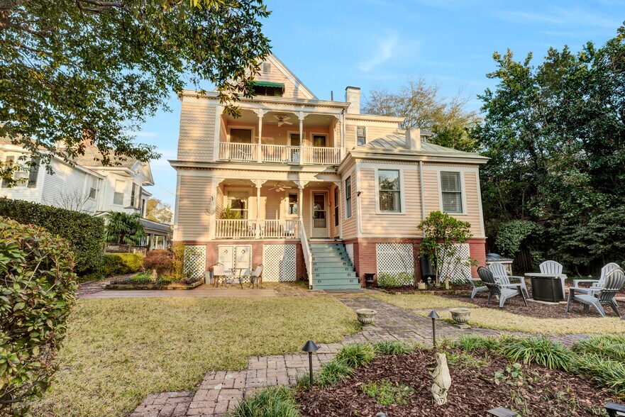 More Photos Of 412 S 3rd St, Wilmington Hospitality For Sale