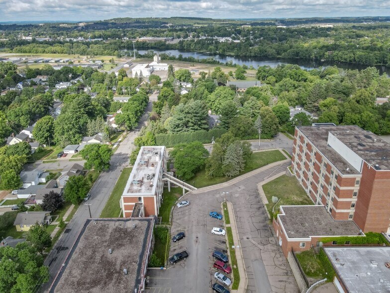 More Photos Of 2801 N 7th St, Wausau Medical For Sale