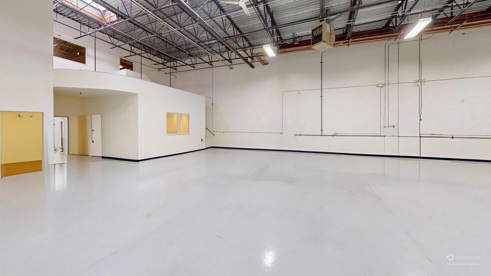 More Photos Of 8985 Double Diamond Pky, Reno Warehouse For Lease