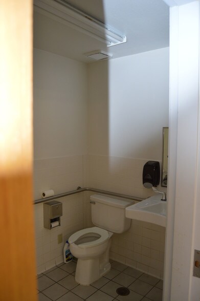 More Photos Of 340 Maple St, Frederick Specialty For Sale