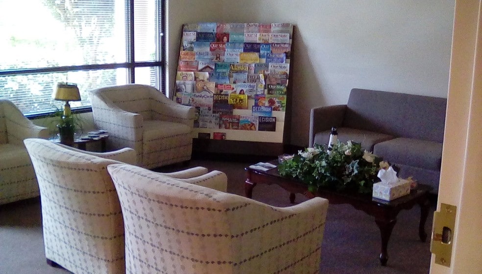 More Photos Of 1022 Hutton Ln, High Point Office For Lease