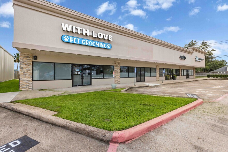 More Photos Of 391 Columbia Memorial Pky, League City Unknown For Lease