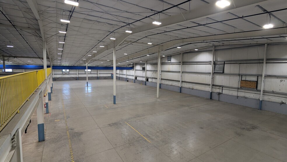 More Photos Of 6377 Dean Pky, Ontario Manufacturing For Lease