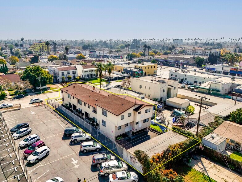 More Photos Of 933 S Norton Ave, Los Angeles Apartments For Sale