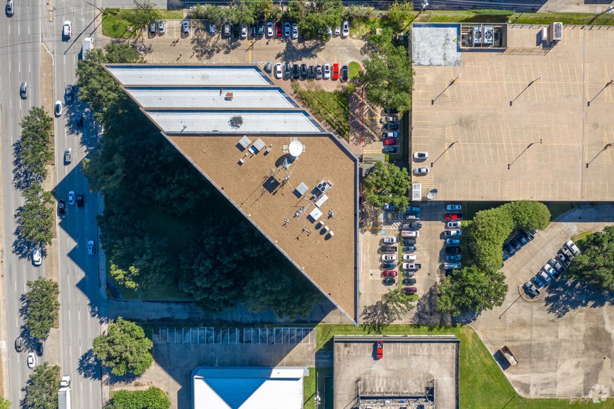 More Photos Of 9801 Westheimer Rd, Houston Office For Lease