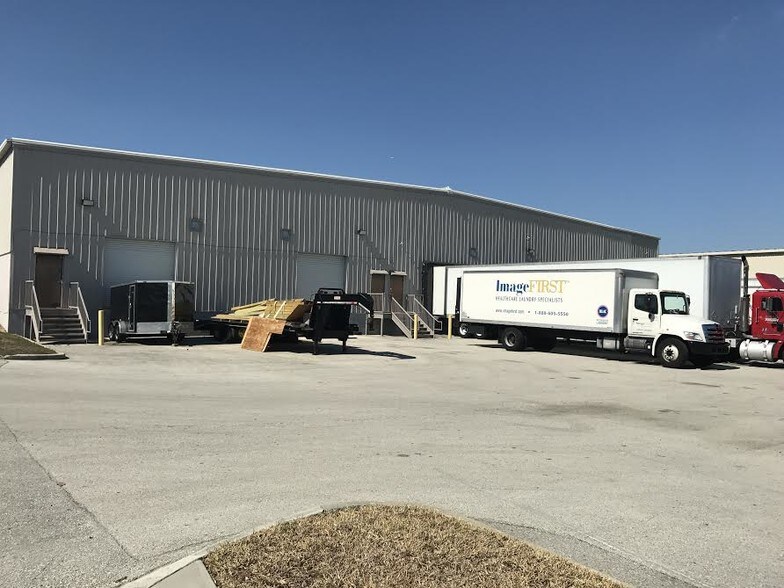 More Photos Of 1966 W New Hampshire St, Orlando Warehouse For Lease