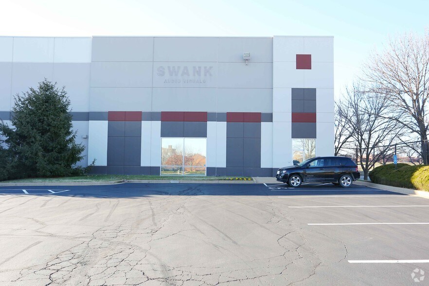 More Photos Of 909-1019 N 20th St, Saint Louis Warehouse For Lease