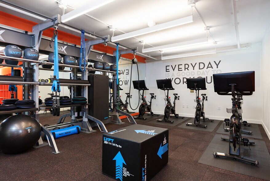 More Photos Of 500 Folsom St, San Francisco Multifamily For Sale