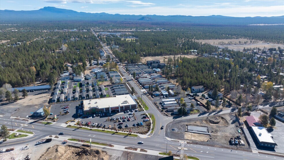 More Photos Of 51395 Preble Way, La Pine Manufactured Housing Mobile Home Park For Sale