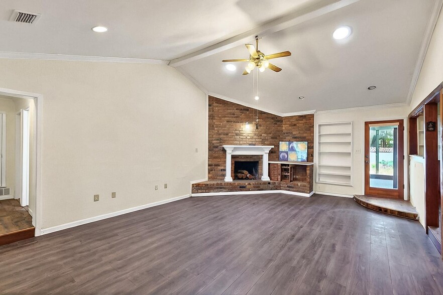 More Photos Of 691 Rose Garden Dr, McKinney Assisted Living For Sale