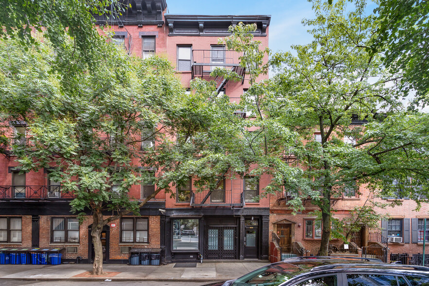 Primary Photo Of 61 Sullivan St, New York Apartments For Lease