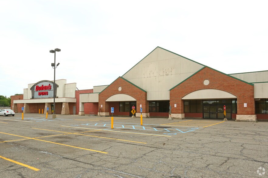 More Photos Of 13333 Eureka Rd, Southgate Freestanding For Lease