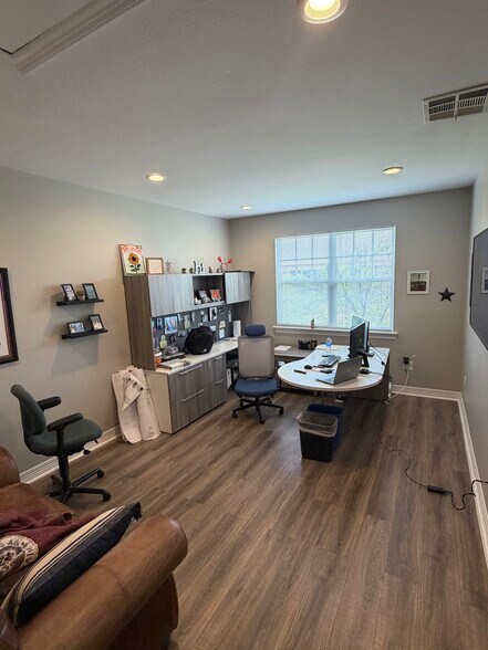 More Photos Of 2620 Brushy Creek Loop, Cedar Park Office For Lease