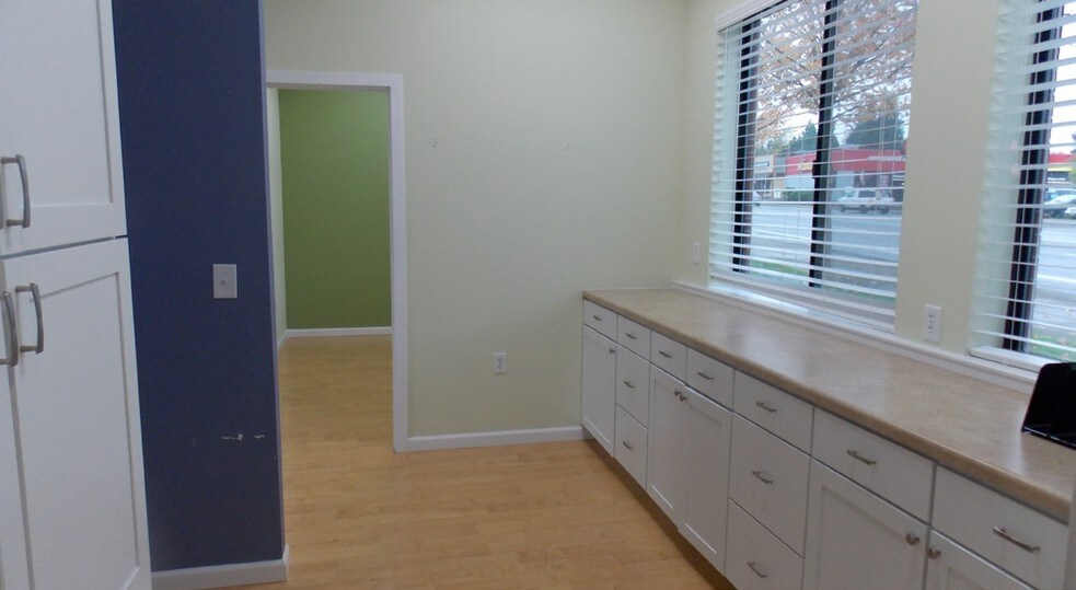 More Photos Of 9975 SW Frewing St, Tigard Office For Lease