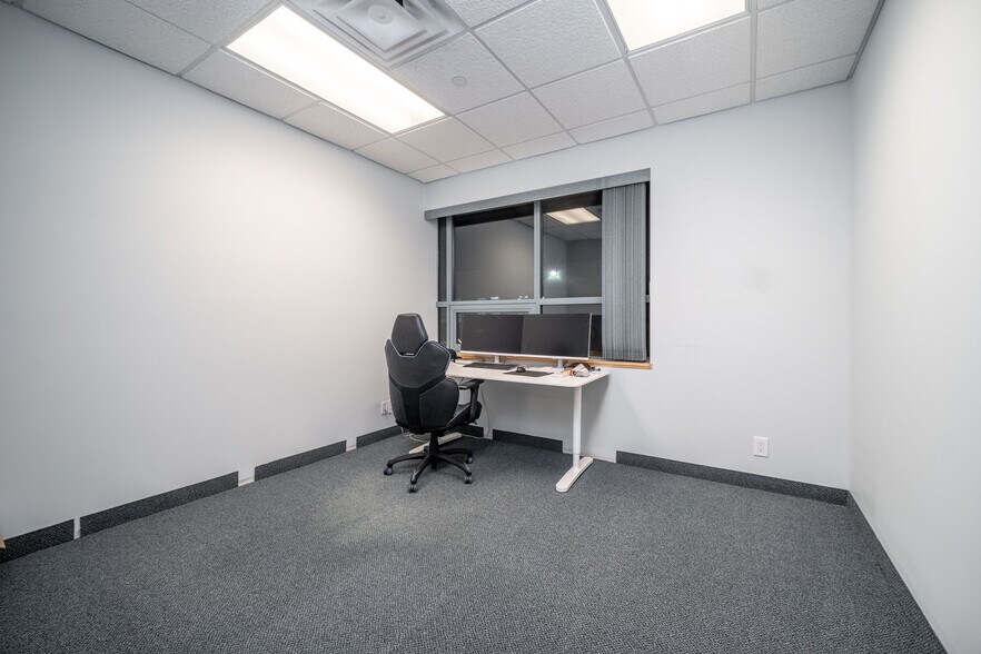 More Photos Of 1515 Broadway St, Port Coquitlam Warehouse For Sale