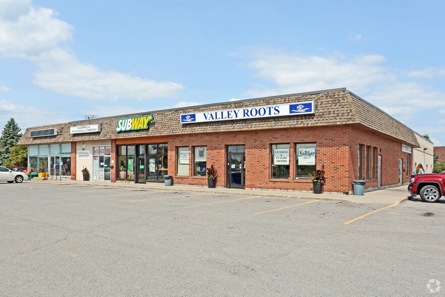 More Photos Of 100 Madawaska Blvd, Arnprior Freestanding For Lease