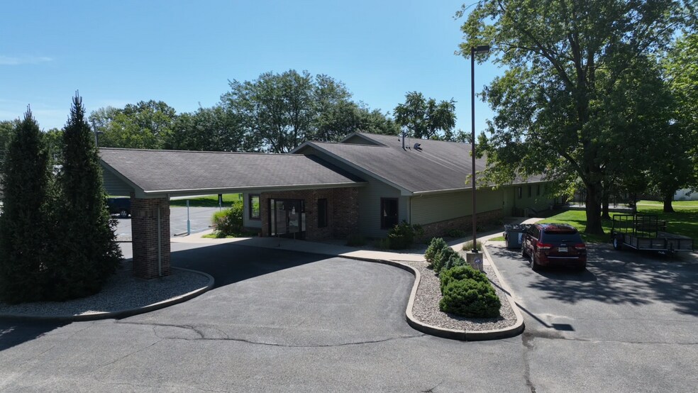 More Photos Of 1 Oakview Dr, Monticello Office For Sale