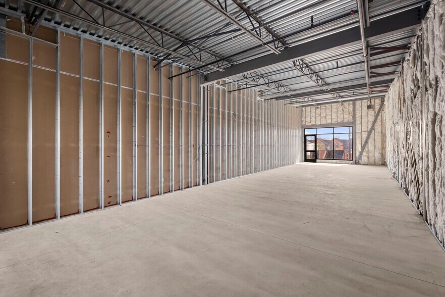 More Photos Of 227 E Cevallos, San Antonio Restaurant For Lease