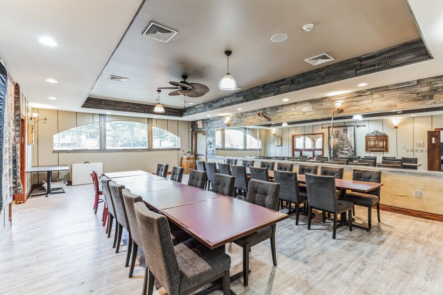 More Photos Of 947 N Delsea Dr, Vineland Restaurant For Sale