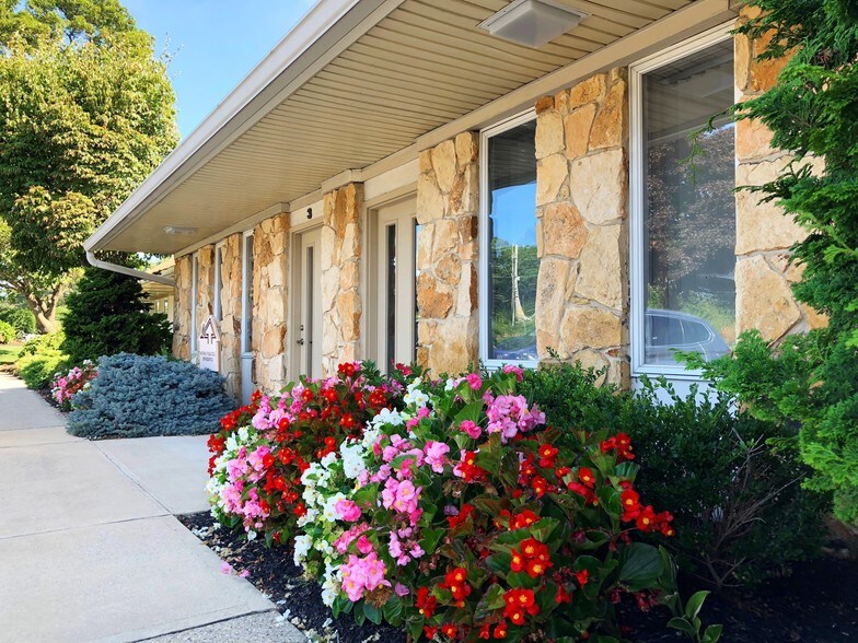 More Photos Of 5225 Nesconset Hwy, Port Jefferson Station Medical For Lease