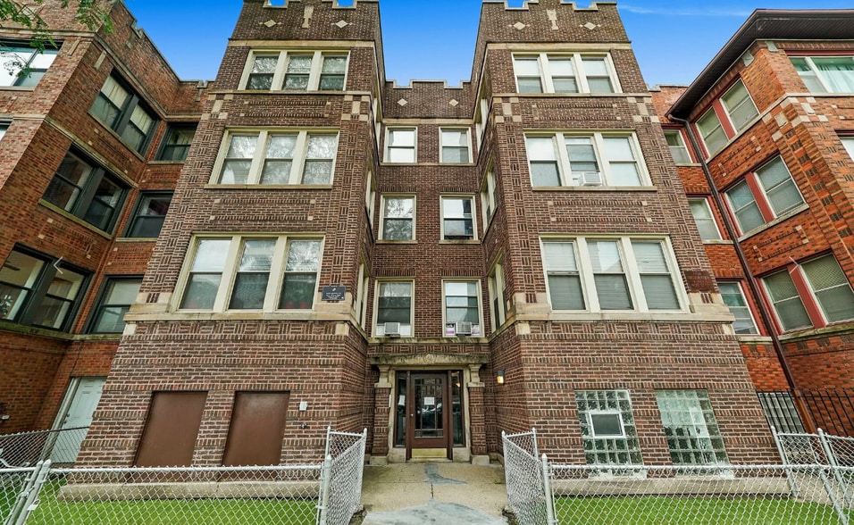More Photos Of 7220 S Yates Blvd, Chicago Apartments For Sale