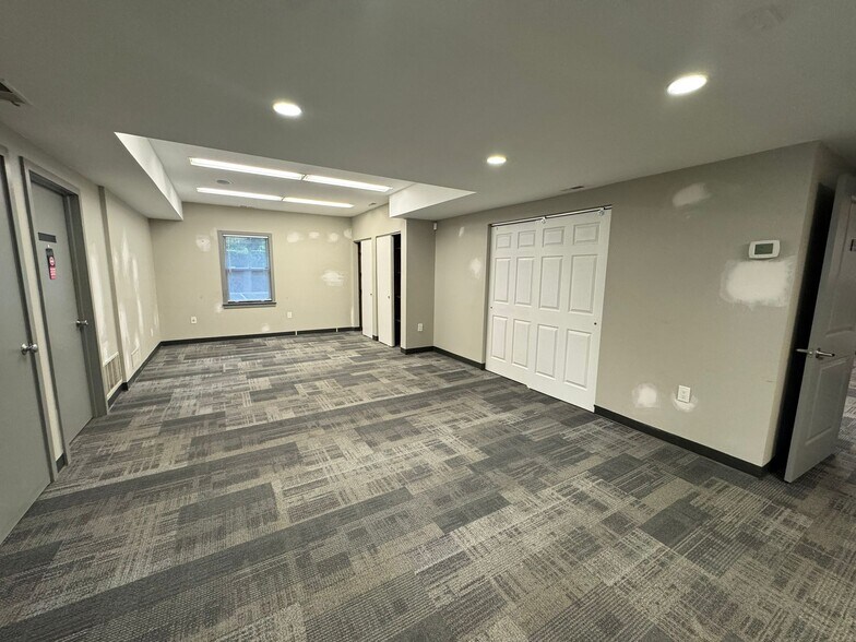 More Photos Of 2895 Hamilton Blvd, Allentown Medical For Sale