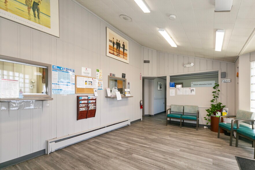 More Photos Of 421 Deer Park Ave, Babylon Medical For Sale