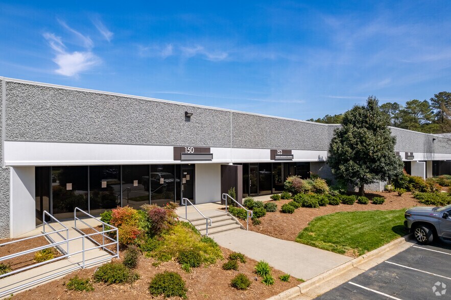 More Photos Of 120 Interstate N Pky E SE, Atlanta Light Distribution For Lease