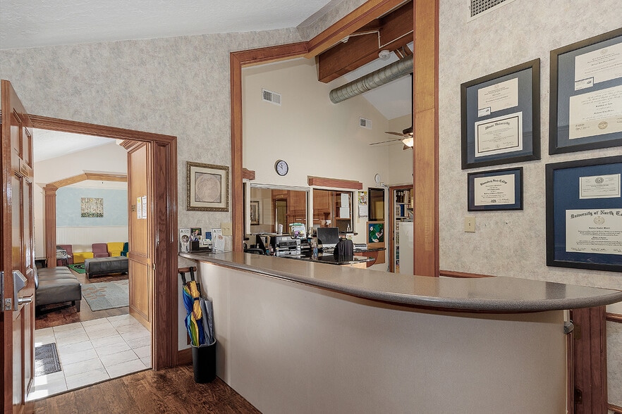 More Photos Of 26407 Oak Ridge Dr, Spring Medical For Sale