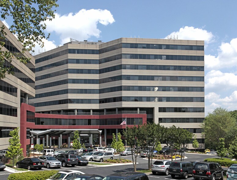 More Photos Of 1100 Johnson Ferry Rd NE, Atlanta Medical For Lease