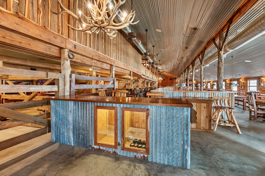 More Photos Of 2692 Highway 105 W, Navasota Specialty For Sale