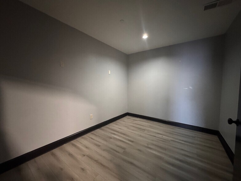 More Photos Of 6254 Memorial Dr, Stone Mountain Storefront Retail Office For Lease