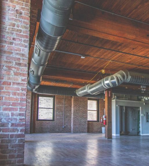 More Photos Of 344 N Ogden Ave, Chicago Loft Creative Space For Lease