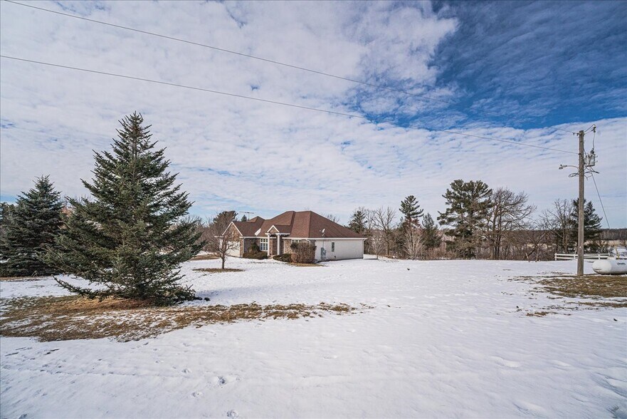 More Photos Of 12446 190th St, Milaca Lodge Meeting Hall For Sale