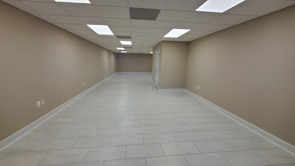 More Photos Of 3821-3859 Farragut Ave, Kensington Office For Lease