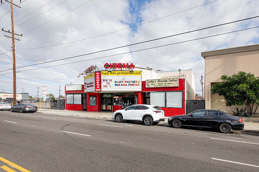 More Photos Of 14948 Crenshaw Blvd, Gardena Movie Theatre For Sale