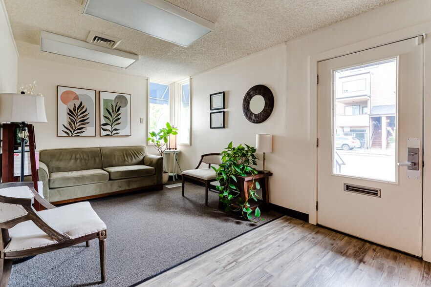 More Photos Of 670-690 18th Ave, Eugene Office For Sale