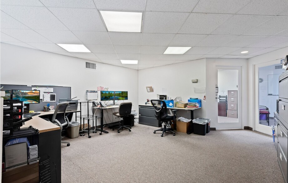 More Photos Of 6056 Corte Del Cedro, Carlsbad Warehouse For Sale