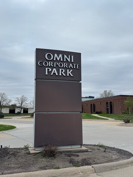 More Photos Of 10834 Old Mill Rd, Omaha Office For Lease