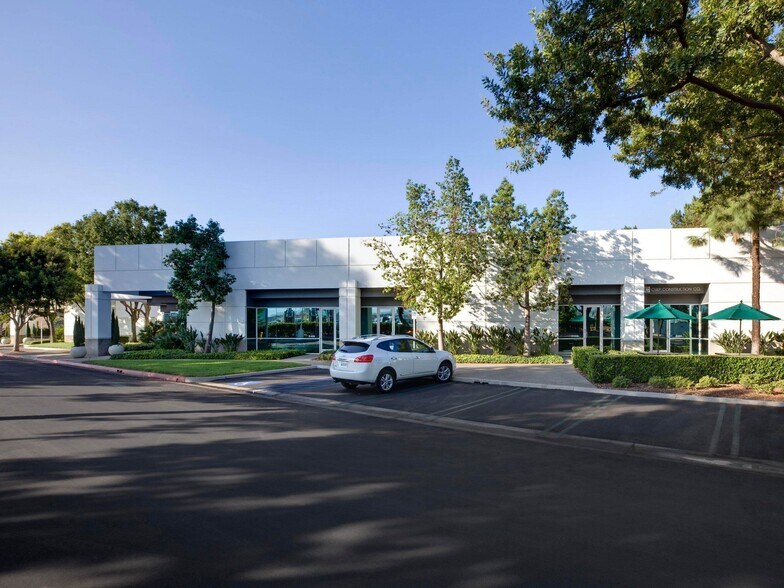 More Photos Of 1 Technology Dr, Irvine Unknown For Lease
