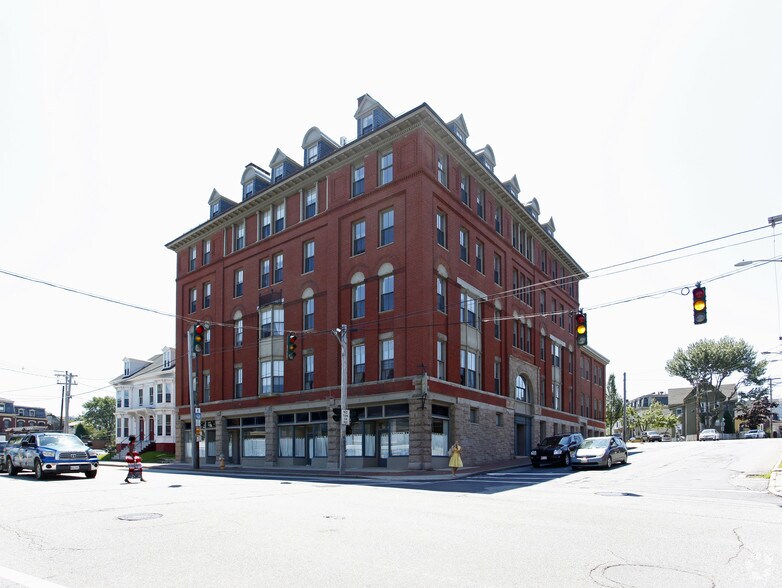 More Photos Of 79 Bramhall St, Portland Apartments For Sale